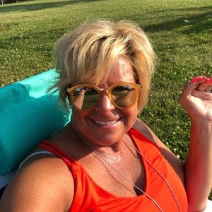 Meet your Posher, Jen